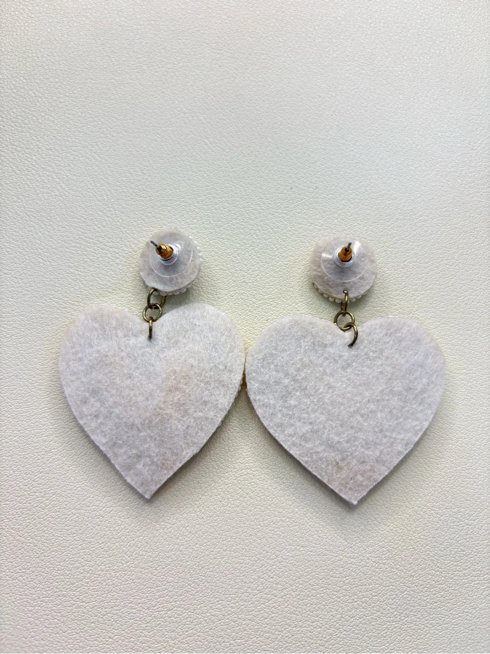 Bourbon & Bowties heart earrings - Picture 2 of 2